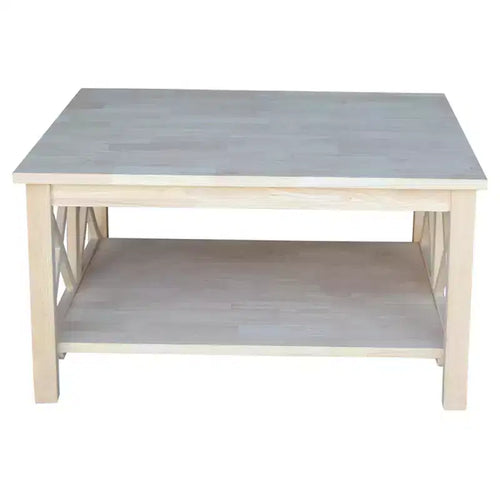 Mesa de centro cuadrada de madera beige con estante inferior