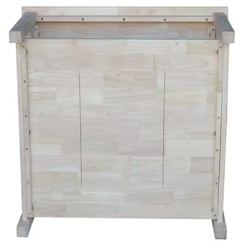Mesa de centro cuadrada de madera beige con estante inferior