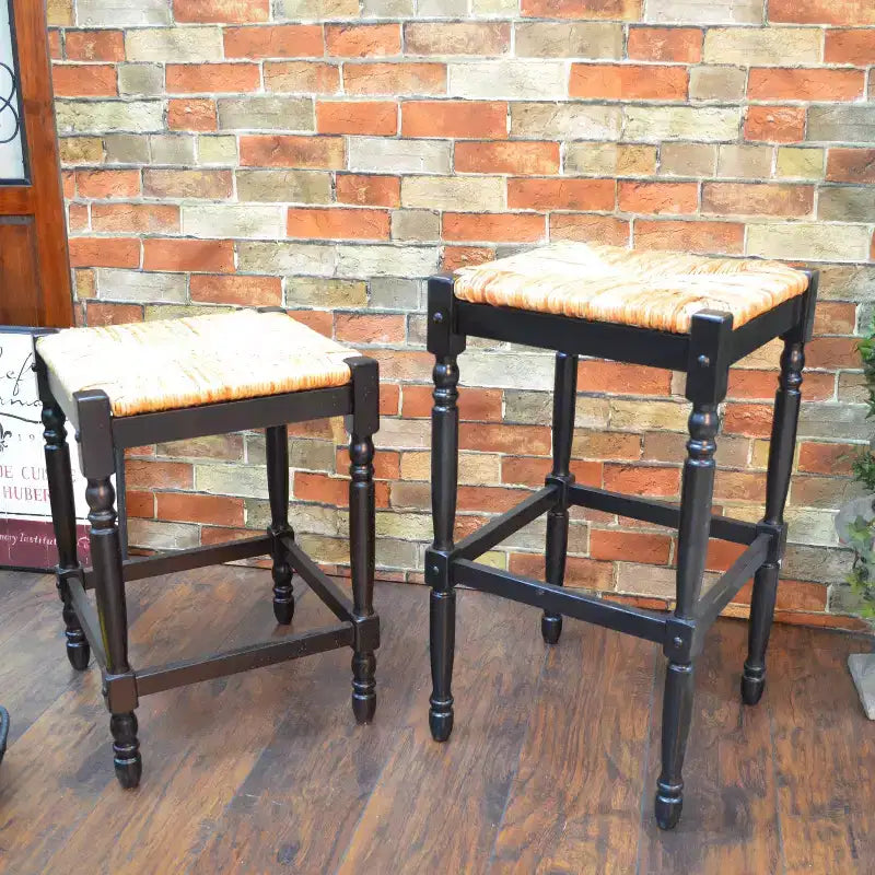 Taburete de bar de madera sin respaldo de 29.25" — Negro / Blanco leche claro / Marrón / Gris envejecido / Nogal / Espresso — Asientos 1