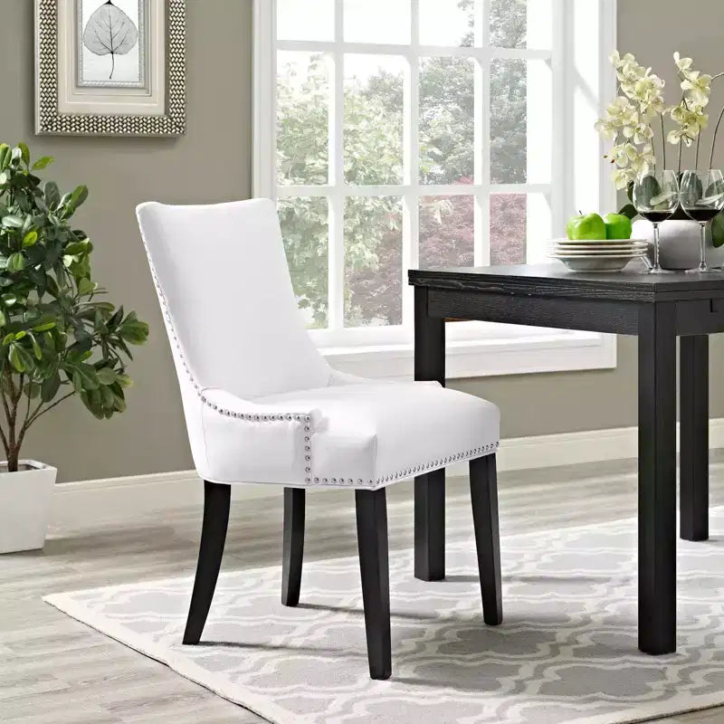 Silla de comedor individual tapizada en piel sintética blanca y negra